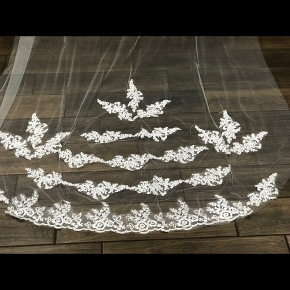 Accessories - Wedding bridal Veil cathedral